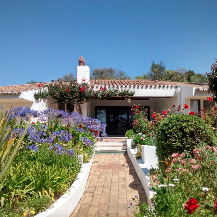 Praia Da Luz Villa And Apartment Management Services